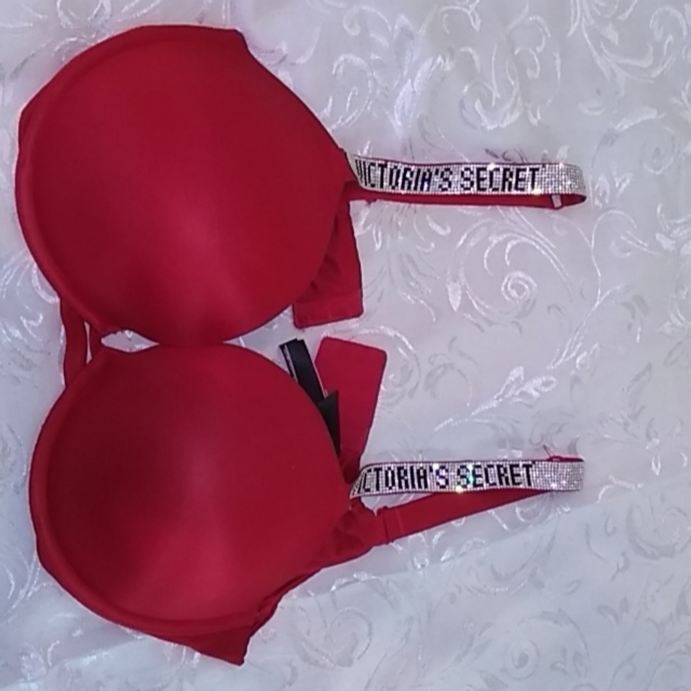 Victoria's Secret 38D Push Up Bra